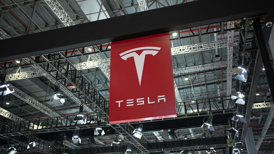 Logo da Tesla. Foto: Adobe Stock